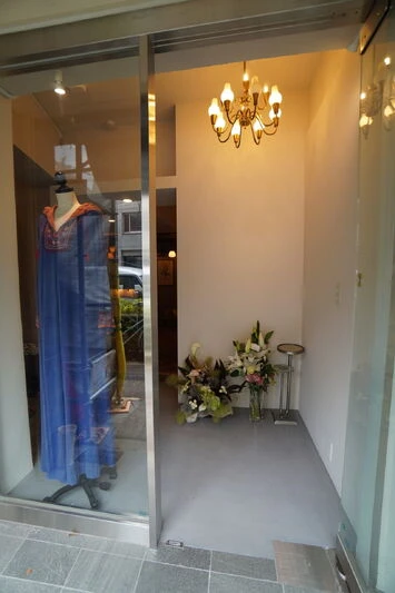 店舗エントランス
